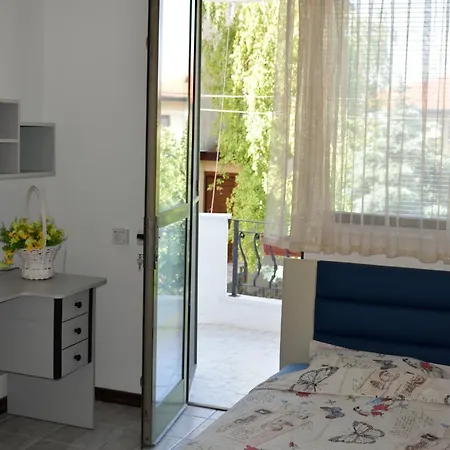 Evksinograd Villa *